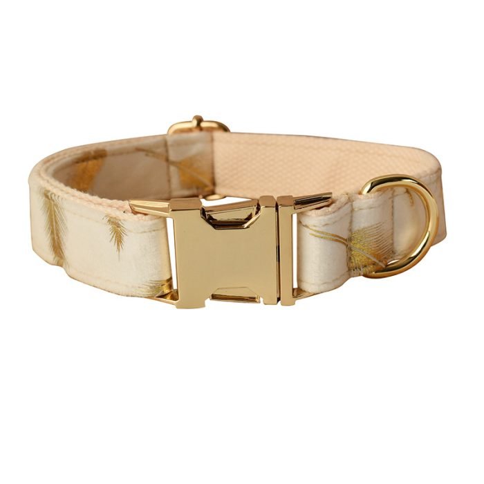 White Feather Dog Collar and Leash Set